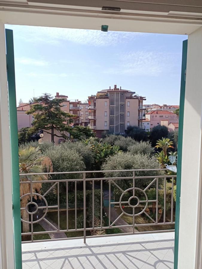Palace Britannique Love And Magic In Bordighera Eksteriør bilde